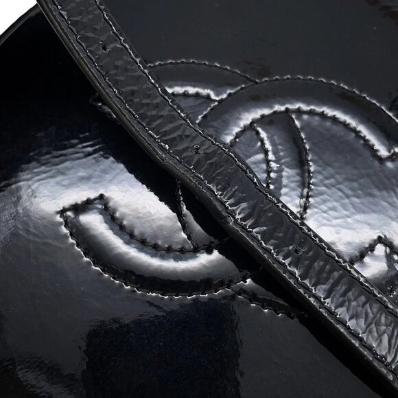 CHANEL Double Chain Round Shoulder Bag Patent Leather Black - Picture 8 of 15